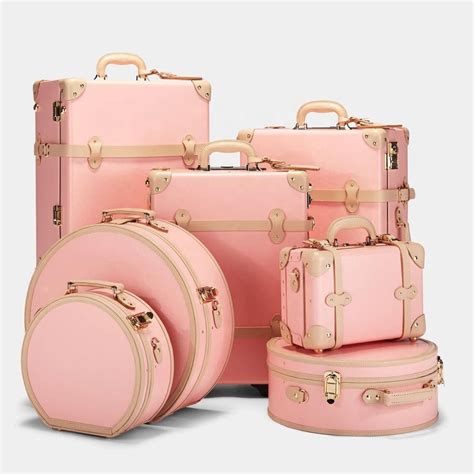 Women's Luggage 